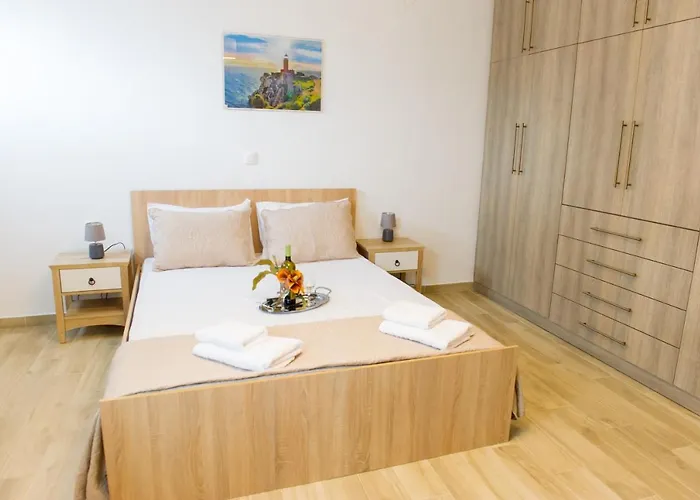 Дом отдыха To Petrino Holidays House