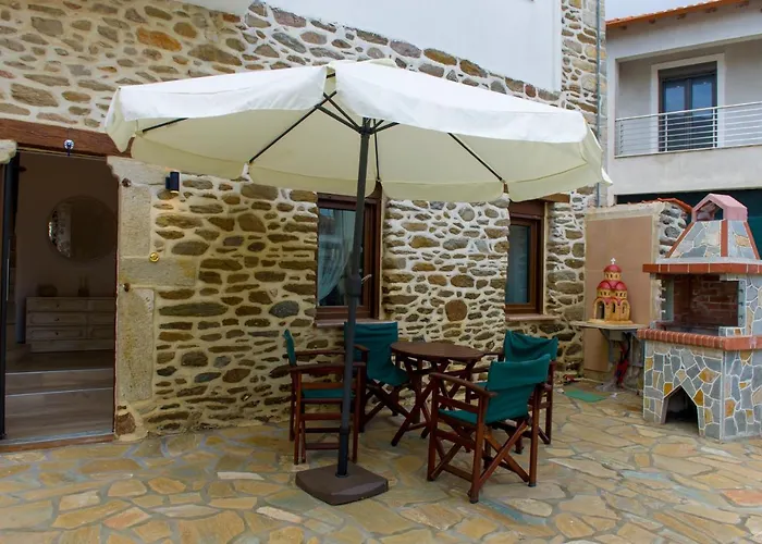 To Petrino Holidays House Дом отдыха Metagkitsi