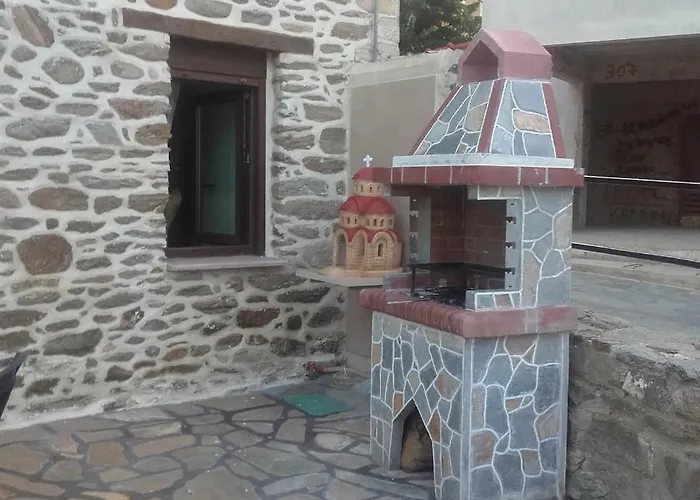 To Petrino Holidays House * Metagkitsi